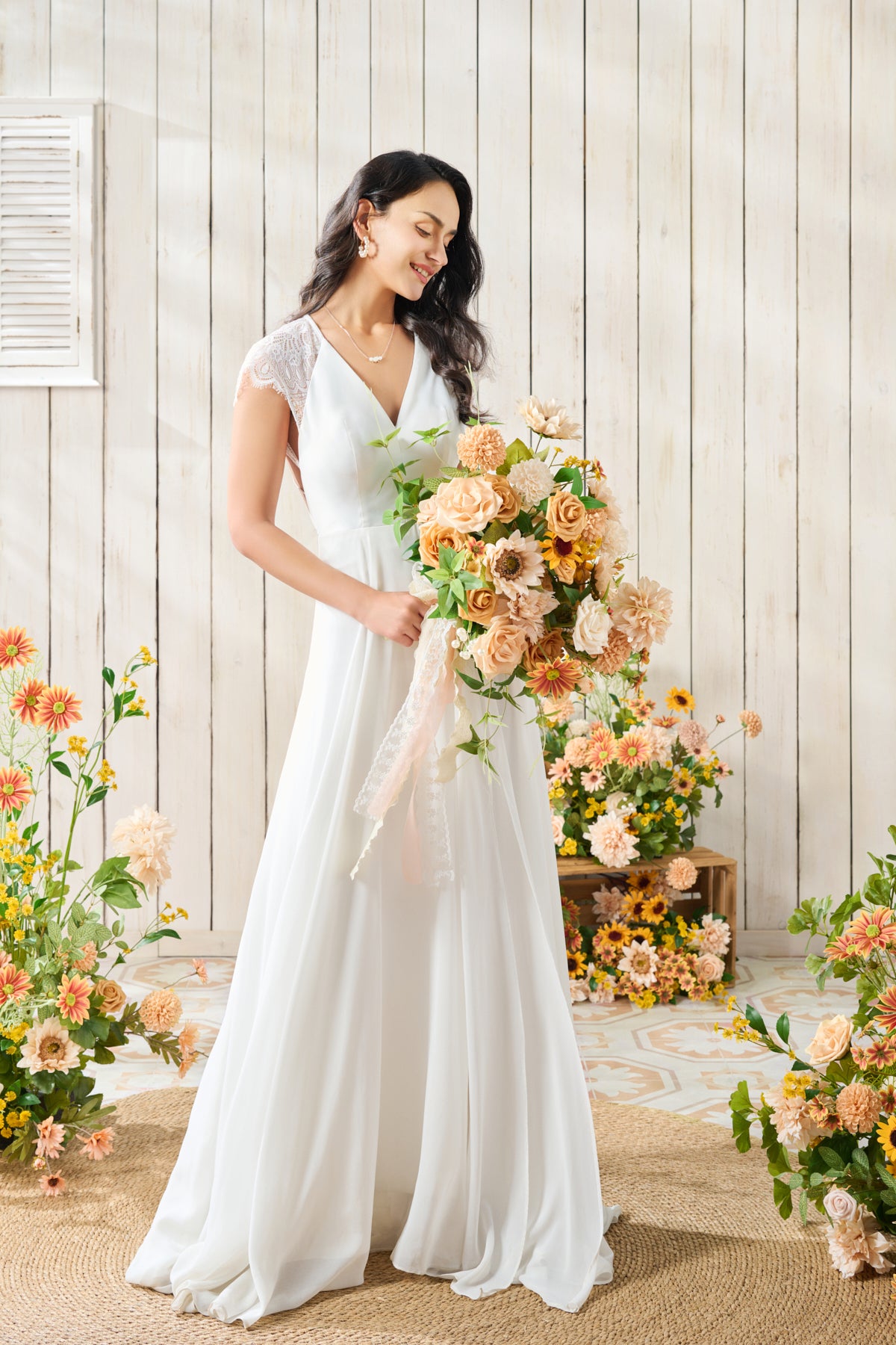 Medium Free-Form Bridal Bouquet in Sunflower & Peach