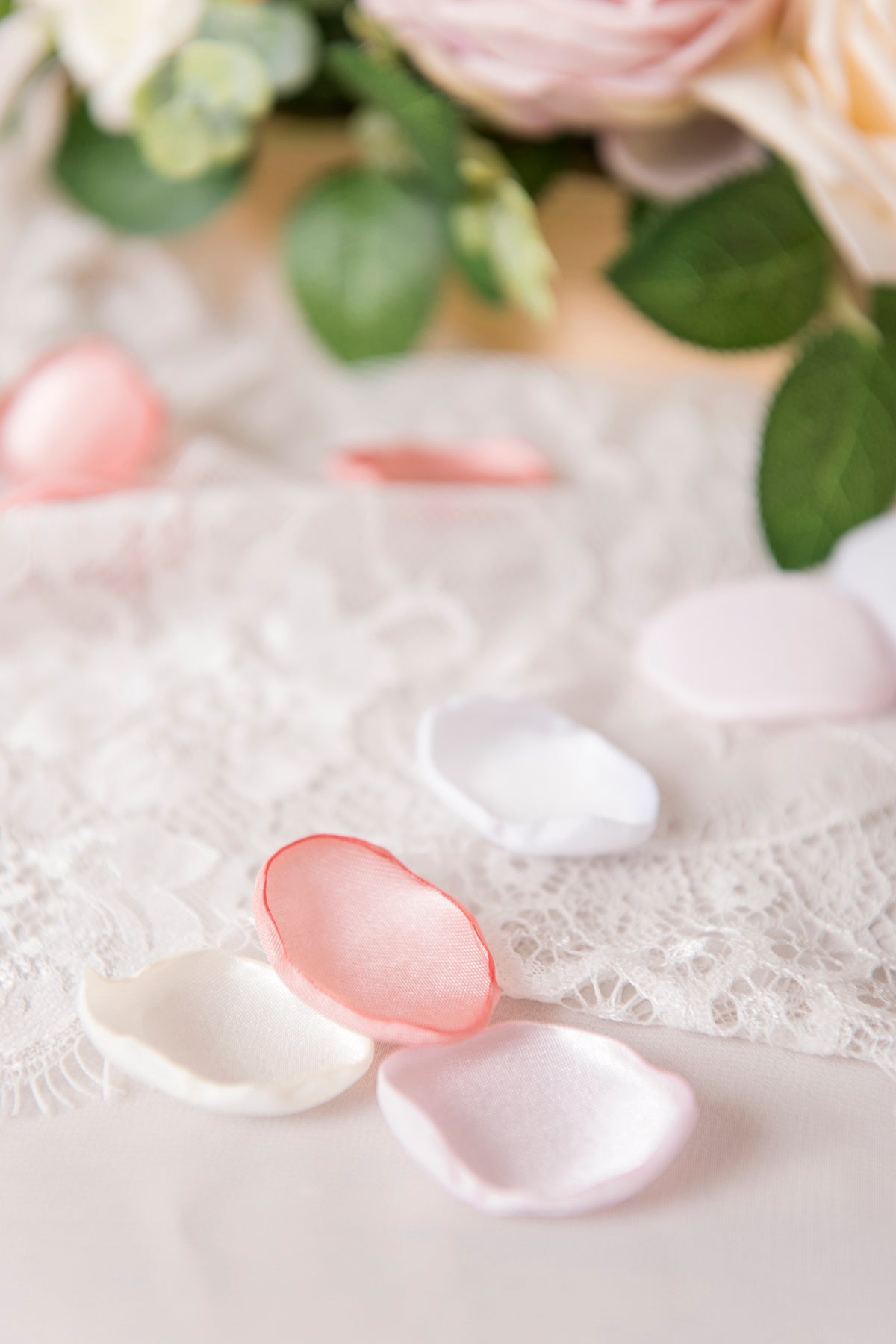 Silk Rose Petals in Dreamy Blush Pink（200pcs）