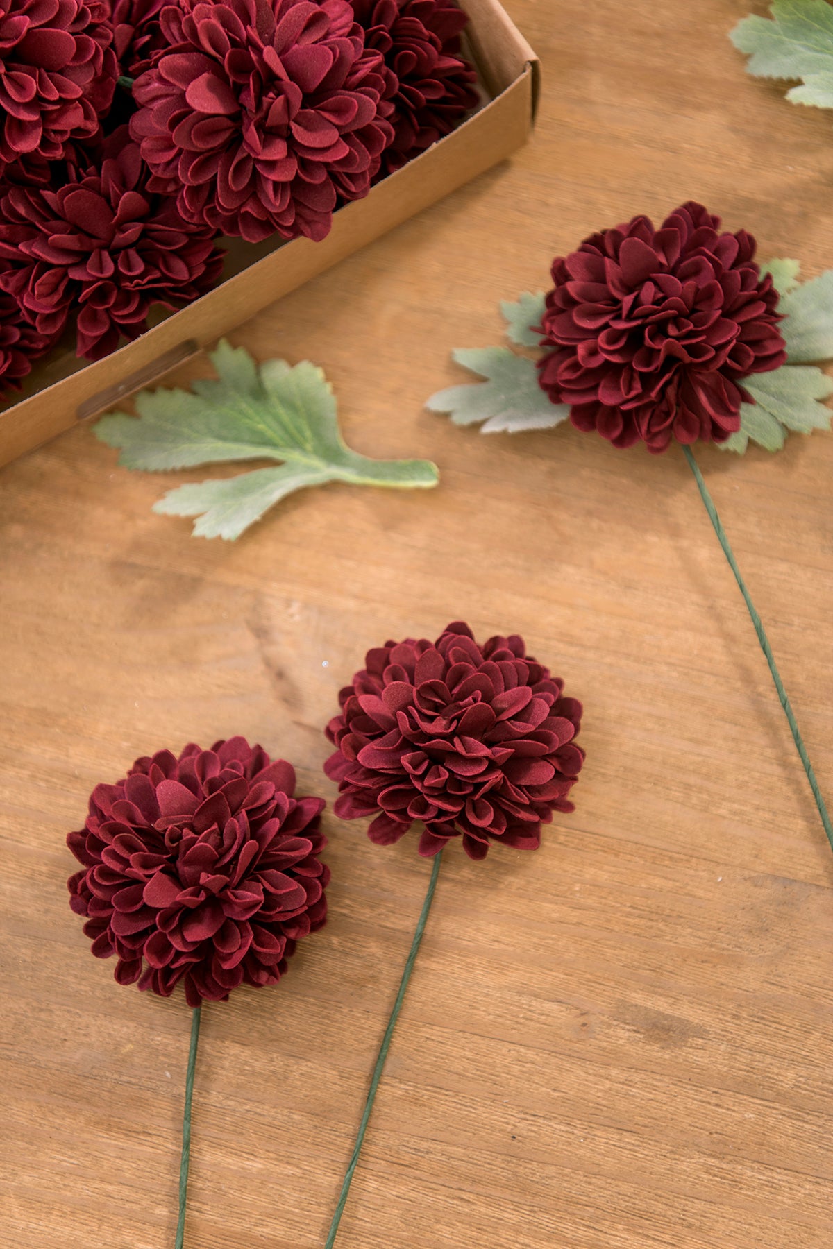 DIY Supporting Flower Boxes in Foam Burgundy Dahlia (25pcs)