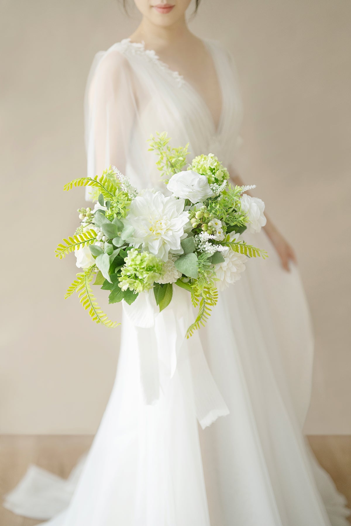Flash Sale | Standard Free-Form Bridal Bouquet in White & Green