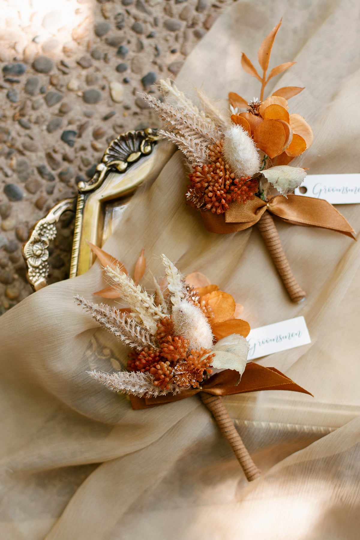 Additional Flower Decorations in Boutonniere (Set of 6)
