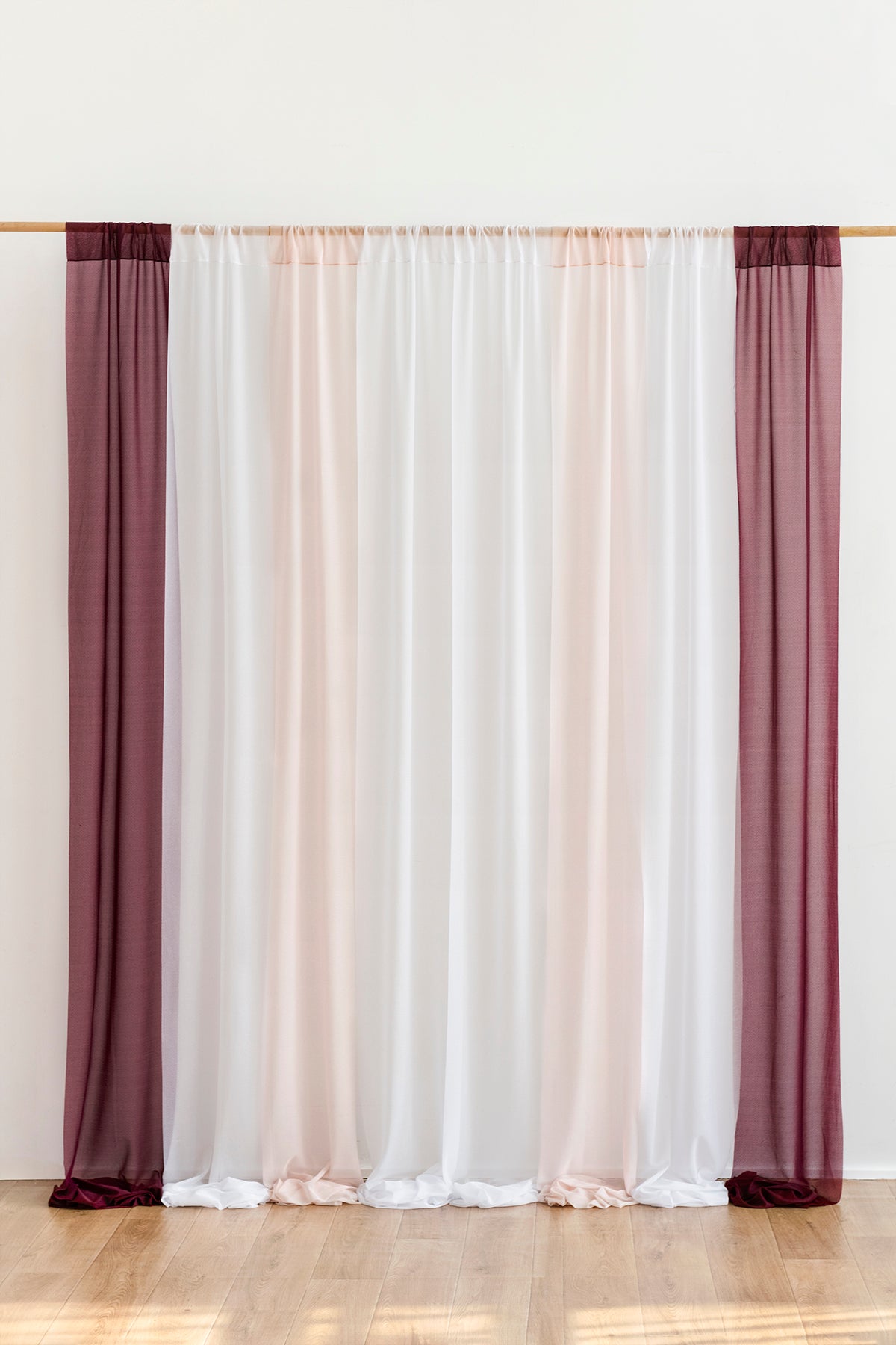 Backdrop Curtain in Romantic Marsala