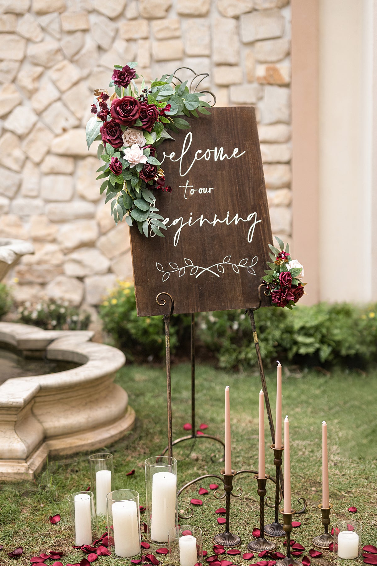 Flower Sign Decor in Romantic Marsala