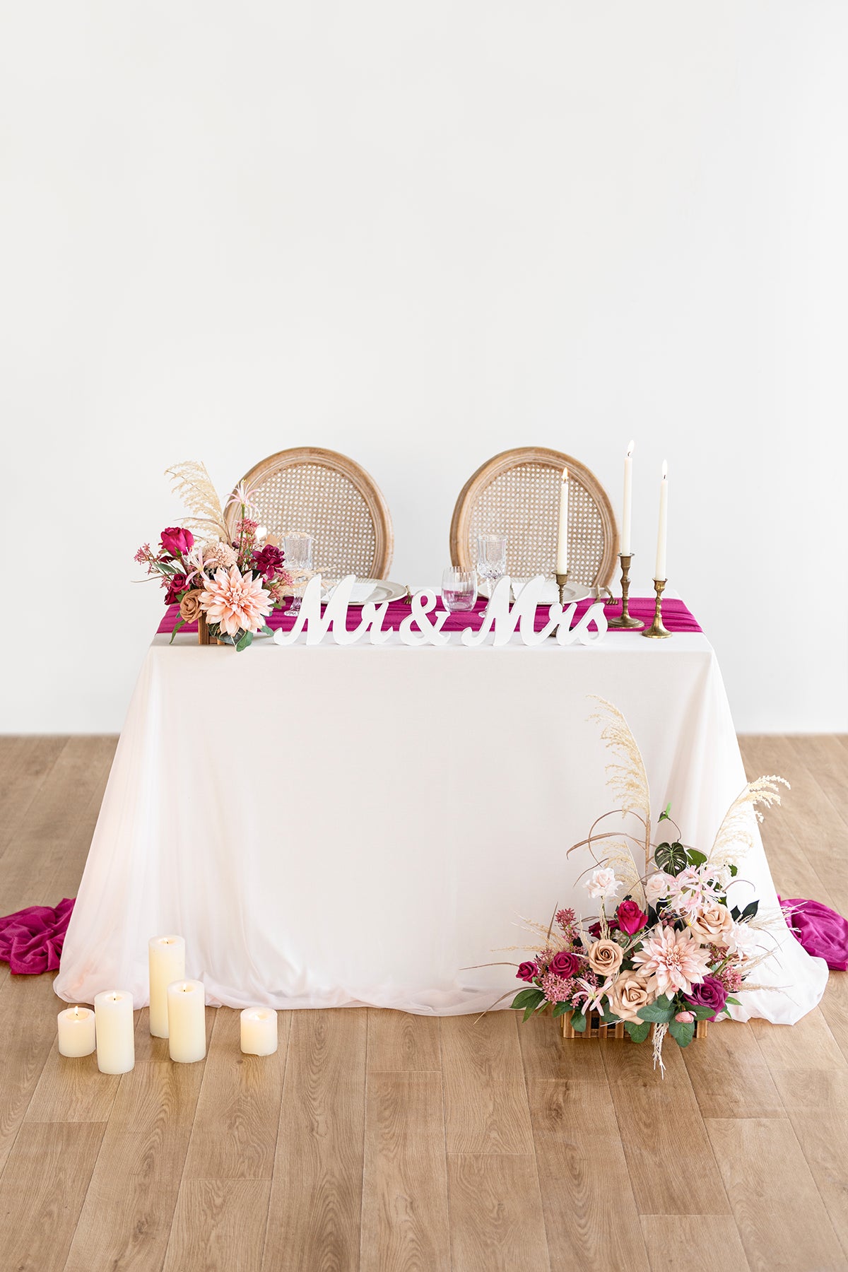 Flower Arrangement Set for Table in Valentine Magenta