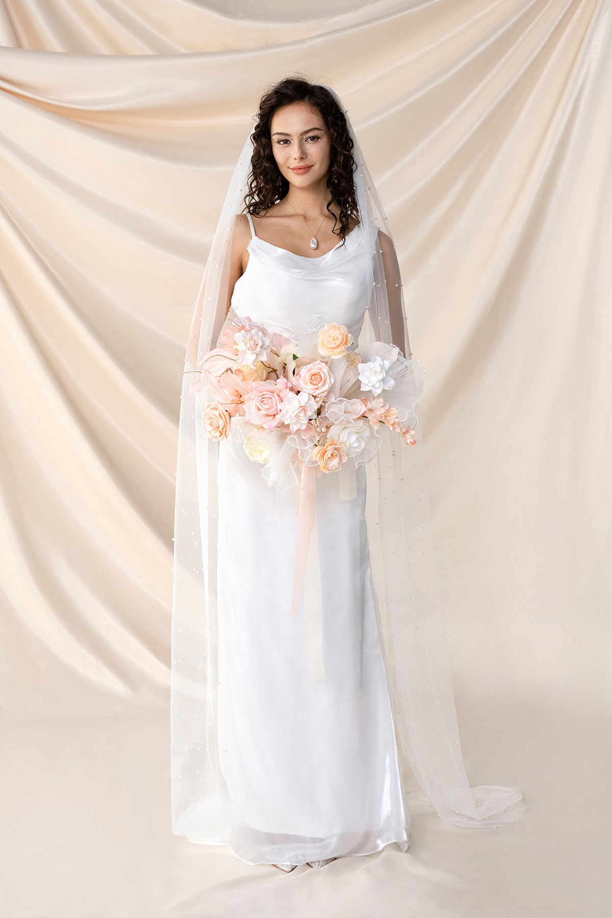 Medium Free-Form Bridal Bouquet in Glowing Blush & Pearl