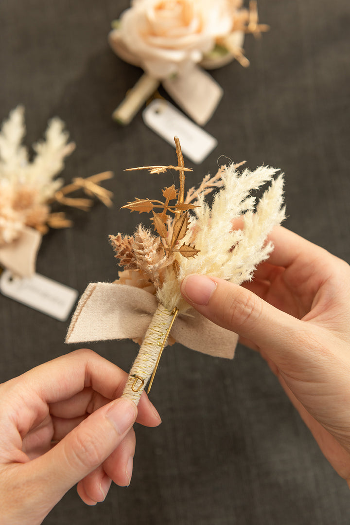 Boutonnieres in White & Beige (Set of 6)