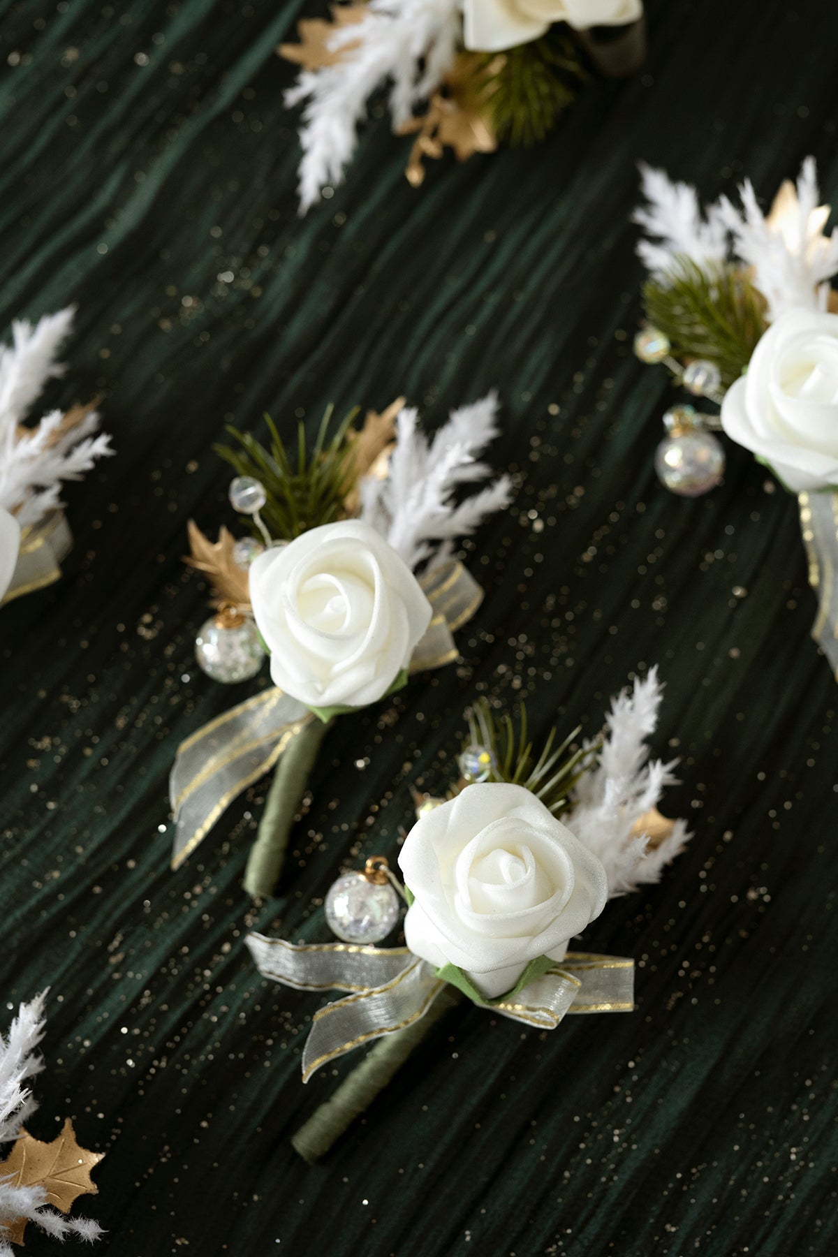 Boutonnieres in Champagne Christmas