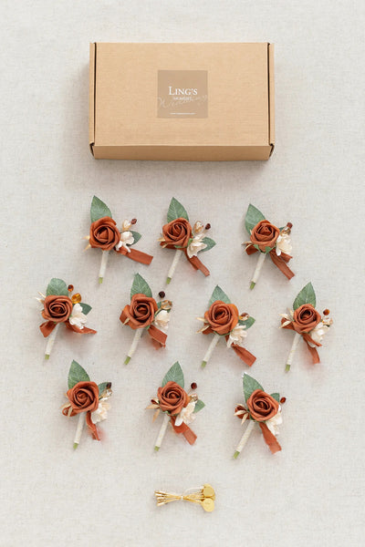 Boutonnieres for Guests in Burnt Orange