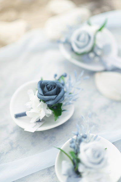 Boutonnieres in Romantic Dusty Blue