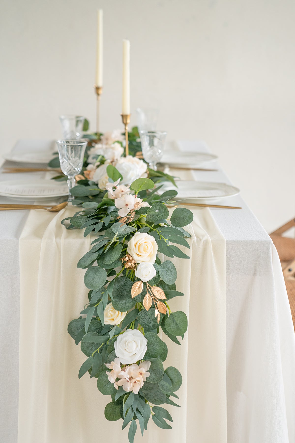 Romantic Sheer Table Runner 29“ w x 10ft/14ft