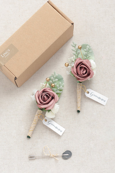 Boutonnieres in Dusty Rose & Cream