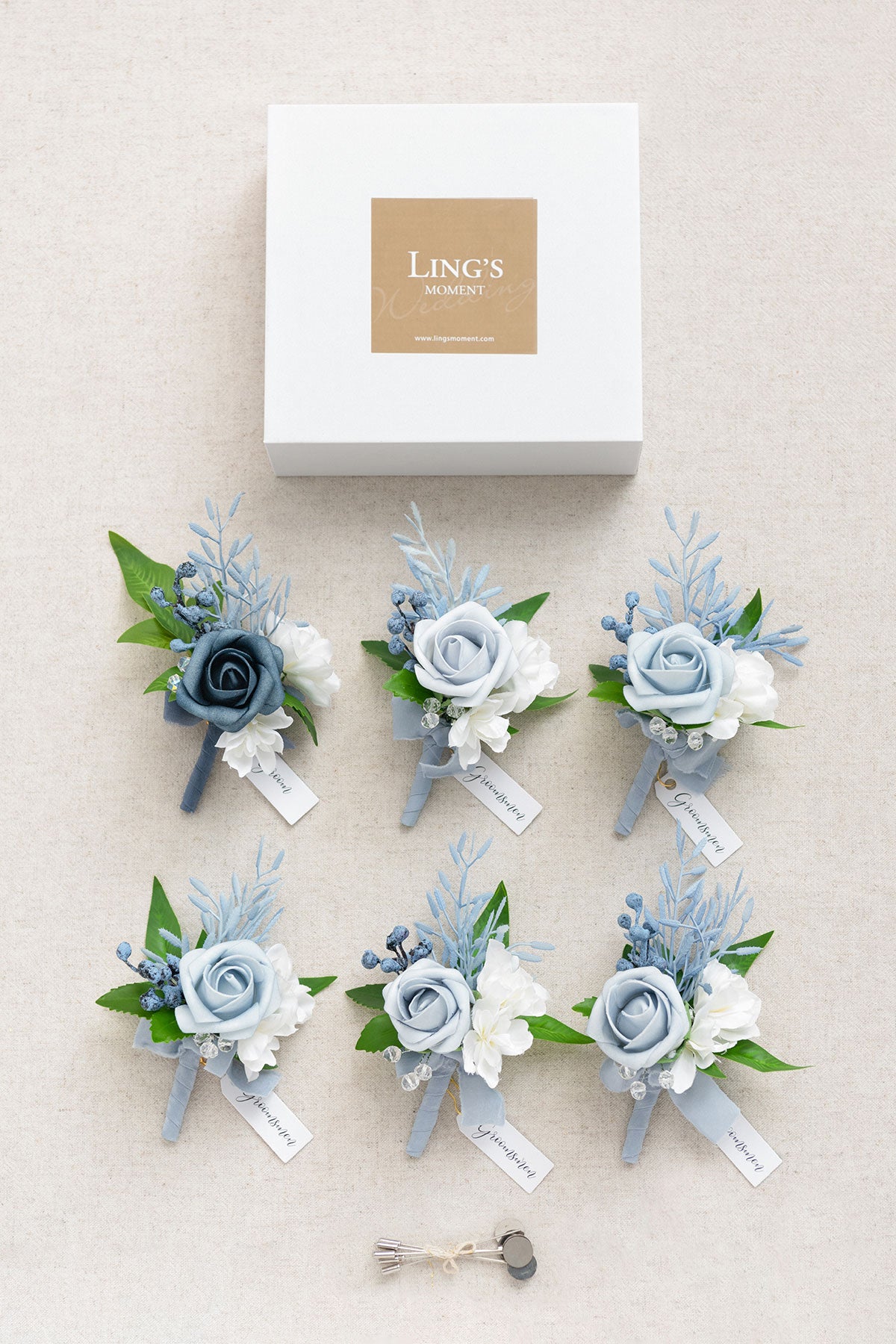 Boutonnieres in Romantic Dusty Blue