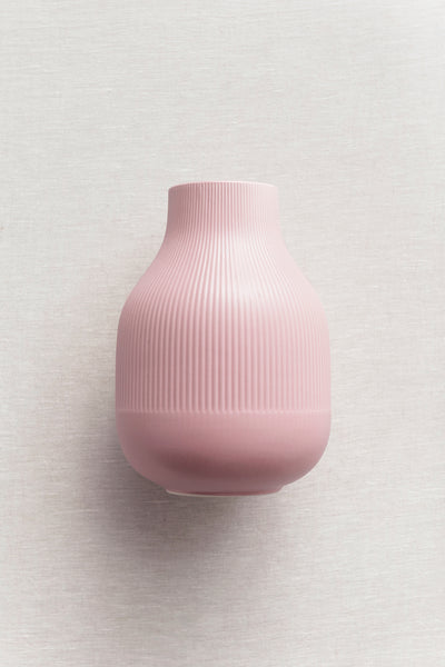 Fine Vertical Lines Creamic Vase in Dusty Rose