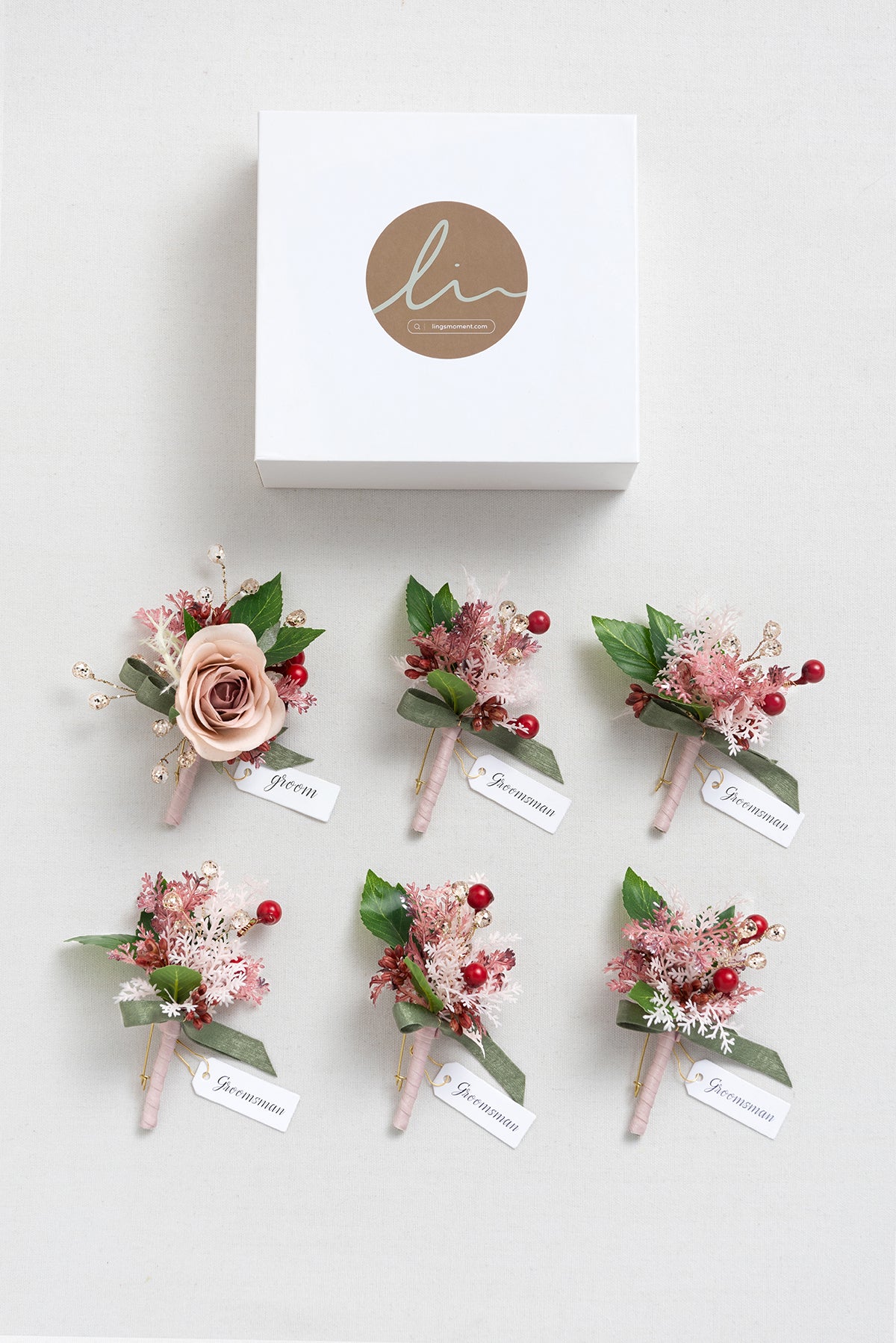 Boutonnieres in Vintage Rose & Blush