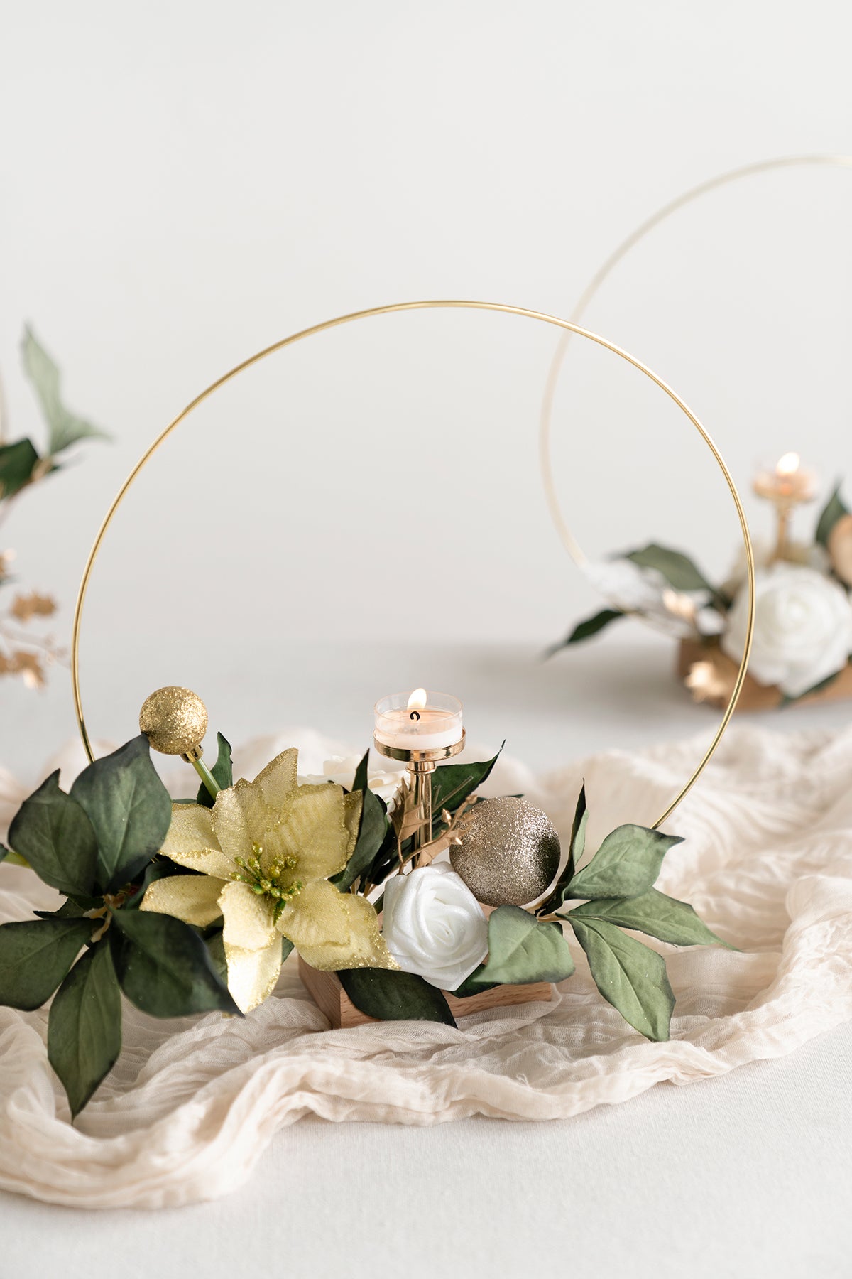 Wreath Hoop Centerpiece Set in Champagne Christmas