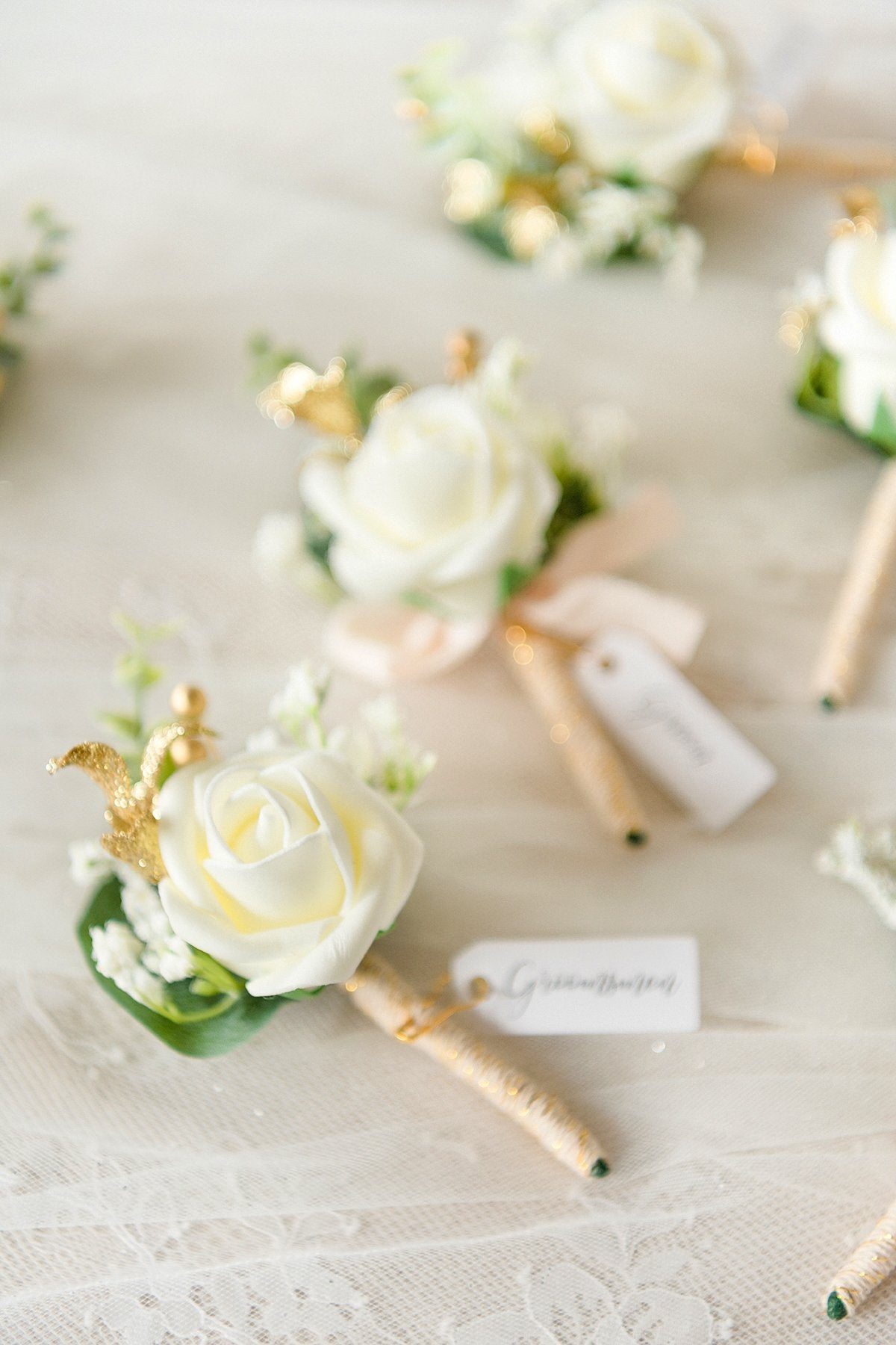 Boutonnieres in Ivory