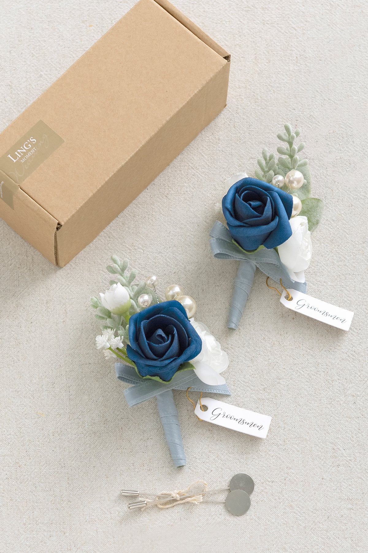 Boutonnieres in Noble Navy Blue