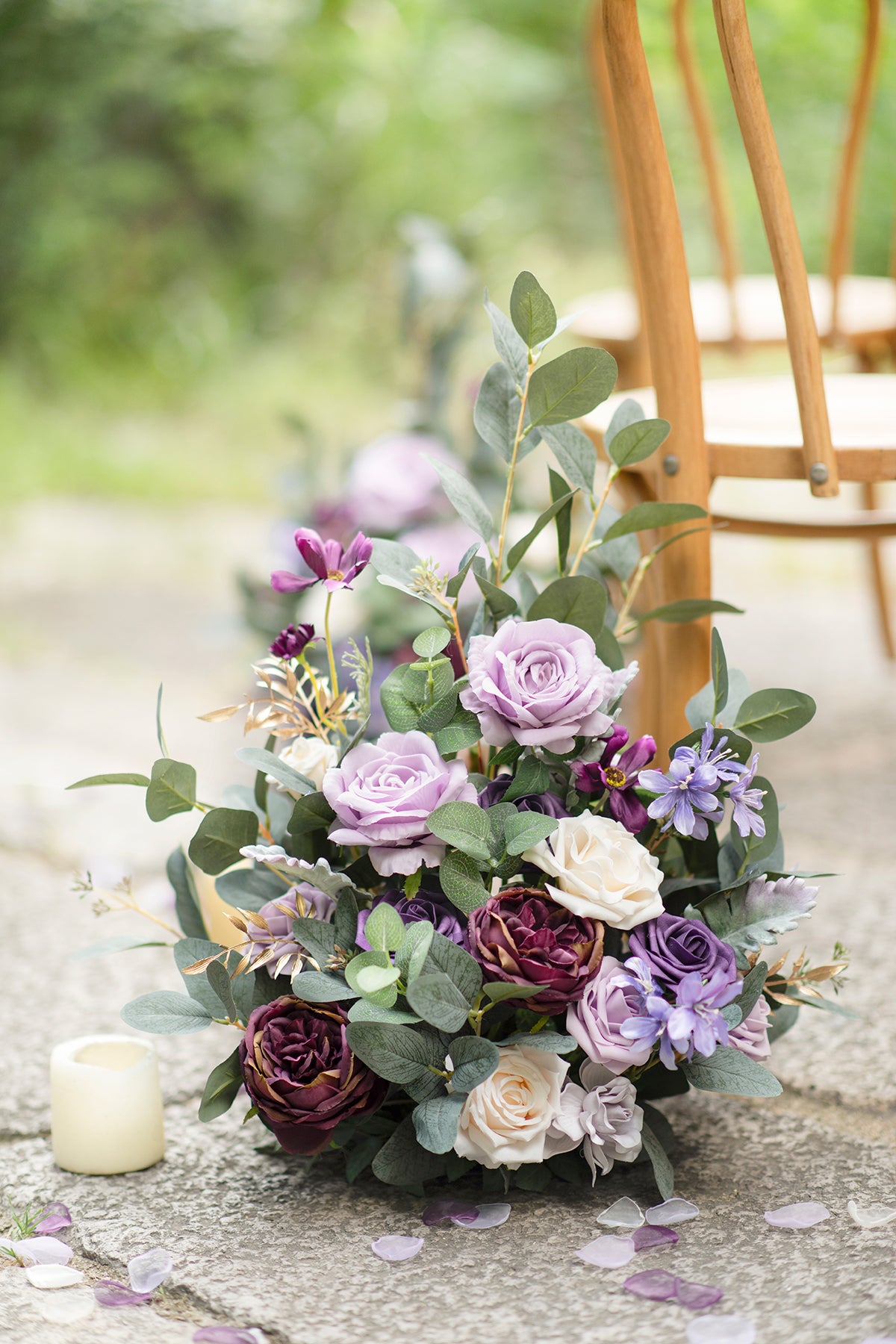 Free-Standing Flower Arrangements in Lilac & Gold