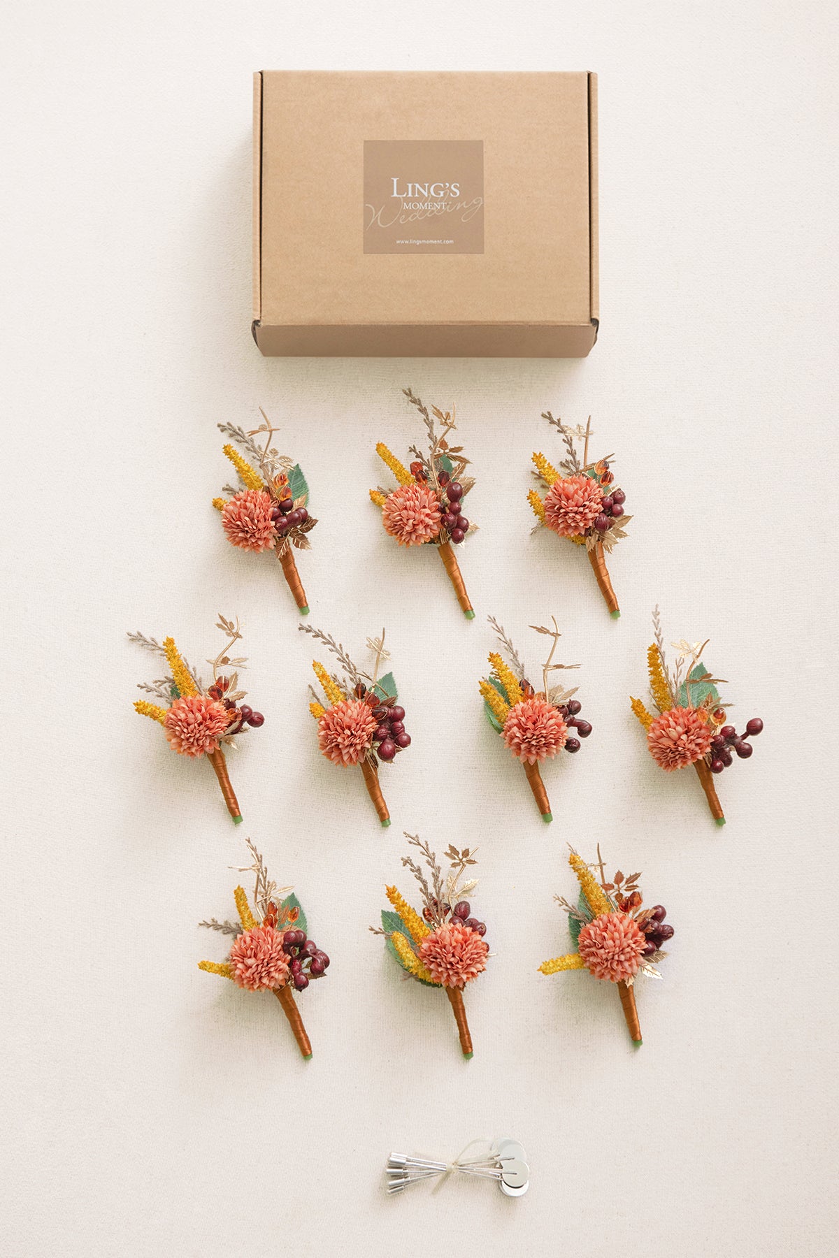 Boutonnieres for Guest in Amber