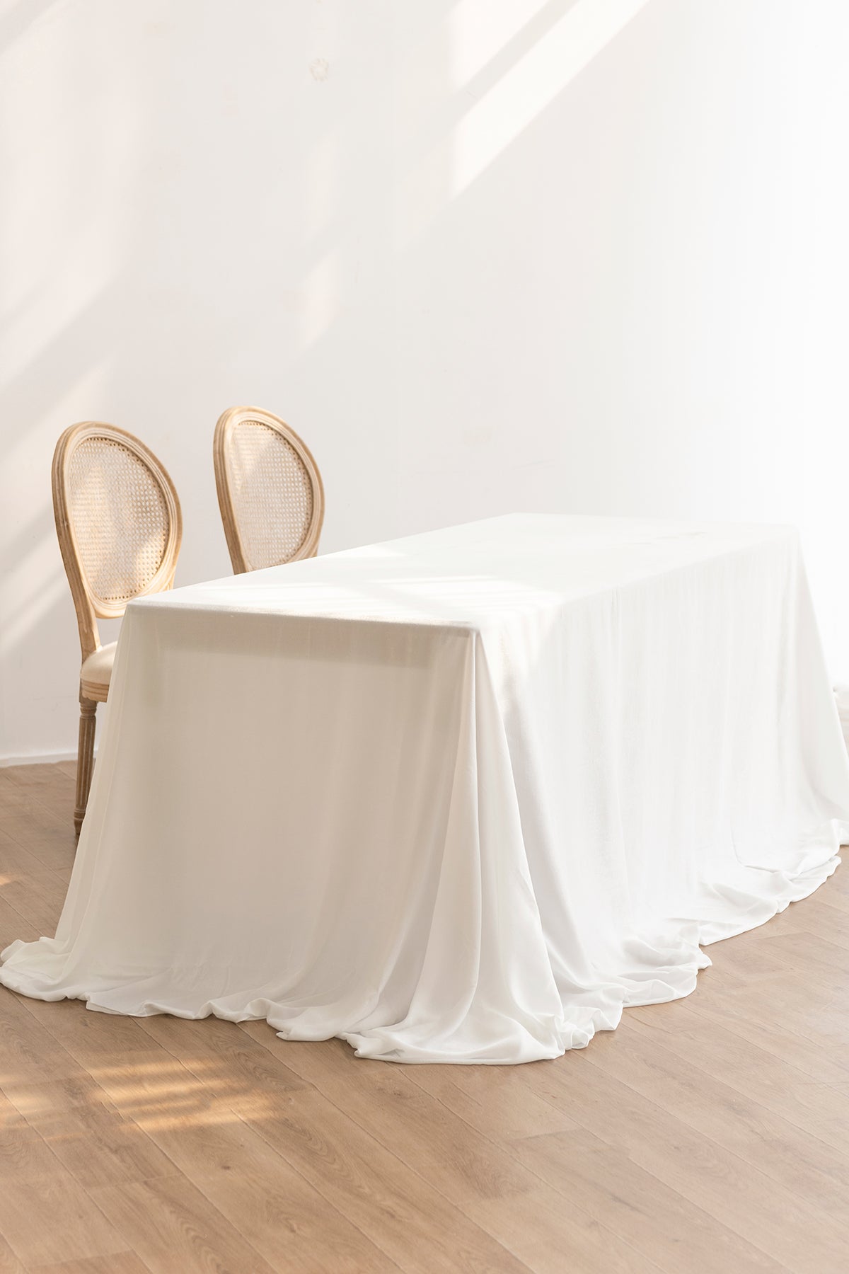 Table Linens in Emerald & Tawny Beige