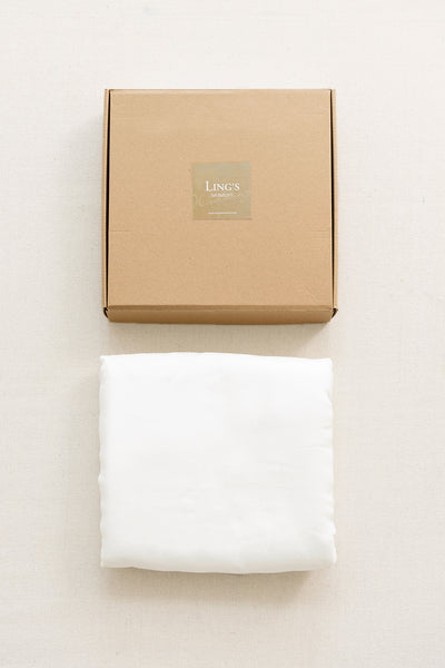 Table linens in White & Sage