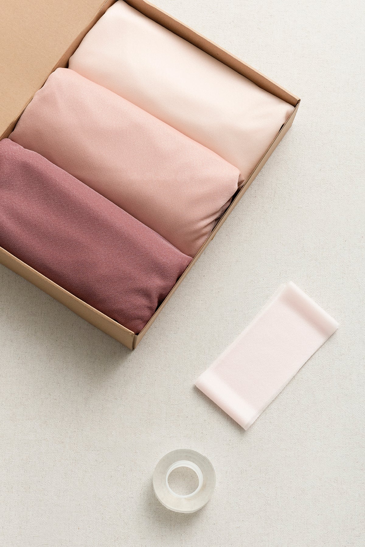 Wedding Arch Drapes in Dusty Rose ＆ Cream