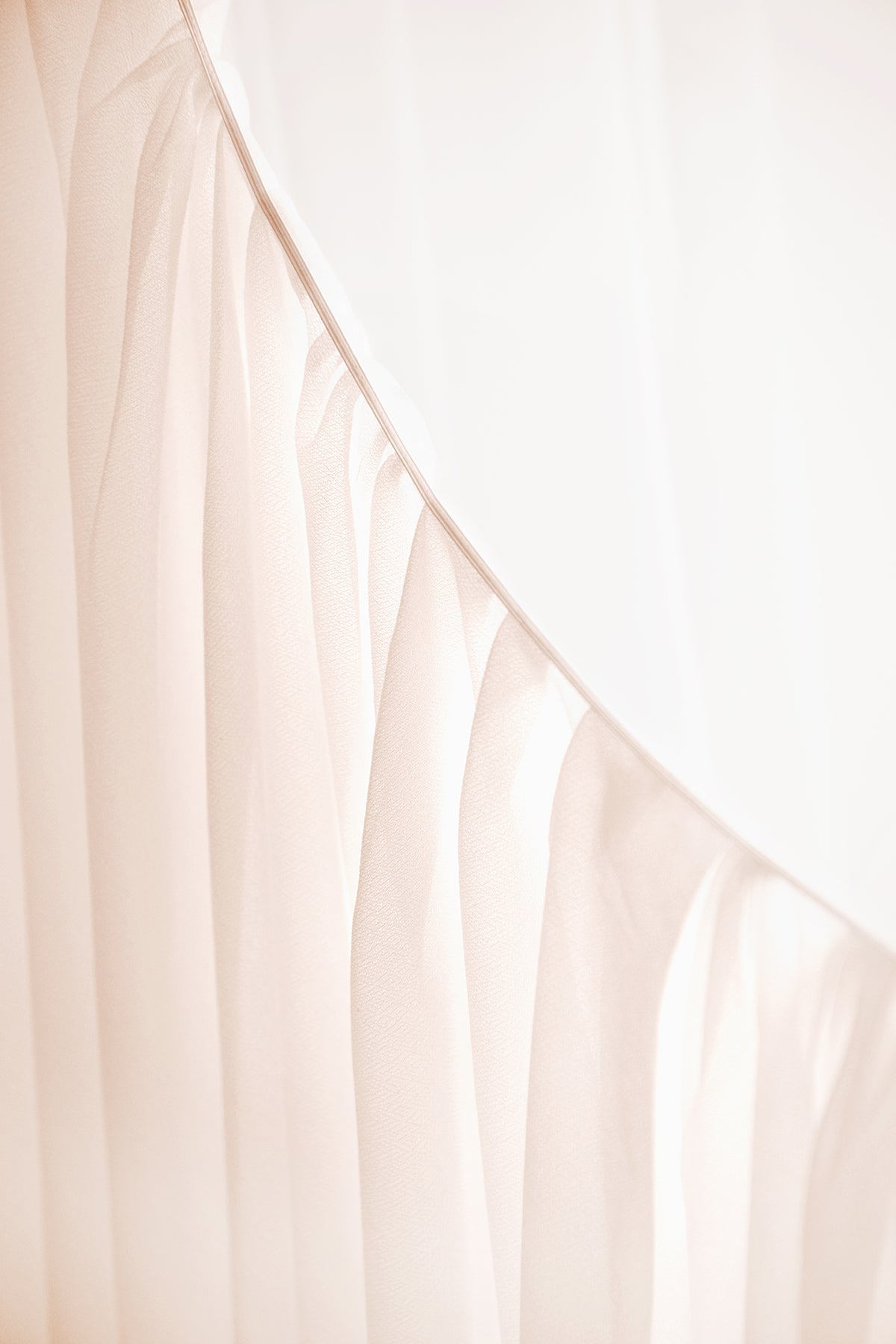 Wedding Arch Drapes in Dusty Rose ＆ Cream