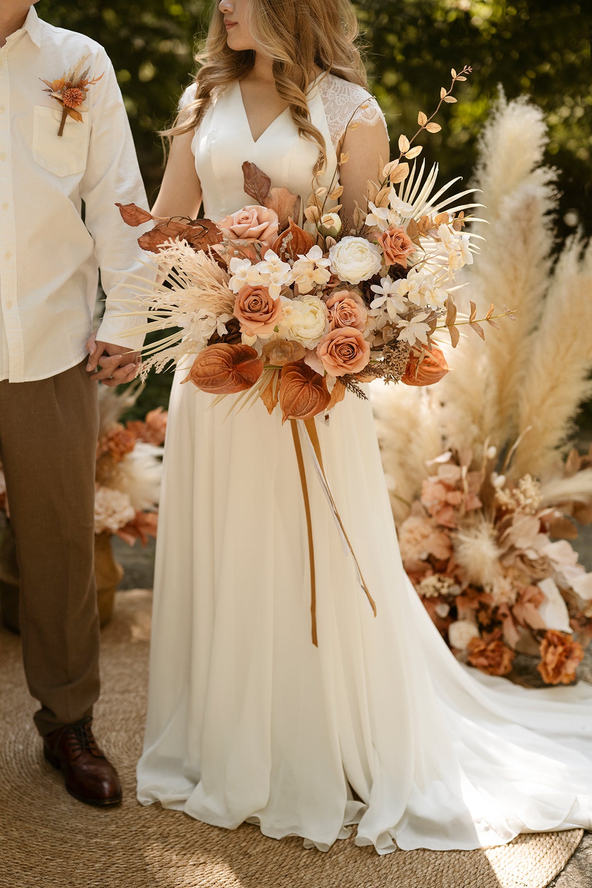 Large Free-Form Bridal Bouquet in Rust & Sepia
