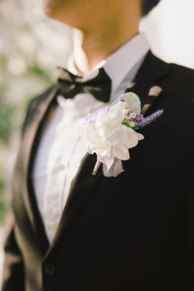 Boutonnieres in Lilac & Gold