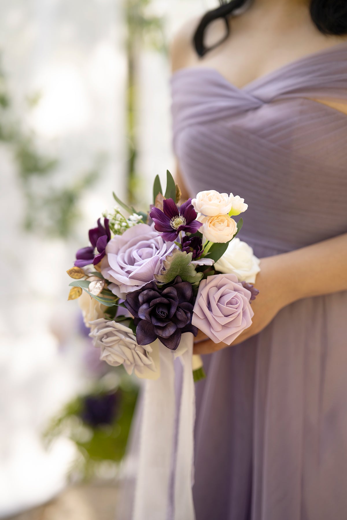 Maid of Honor & Bridesmaid Bouquets in Lilac & Gold