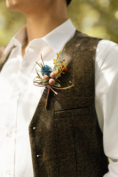Boutonnieres for Guests in Dark Teal & Burnt Orange