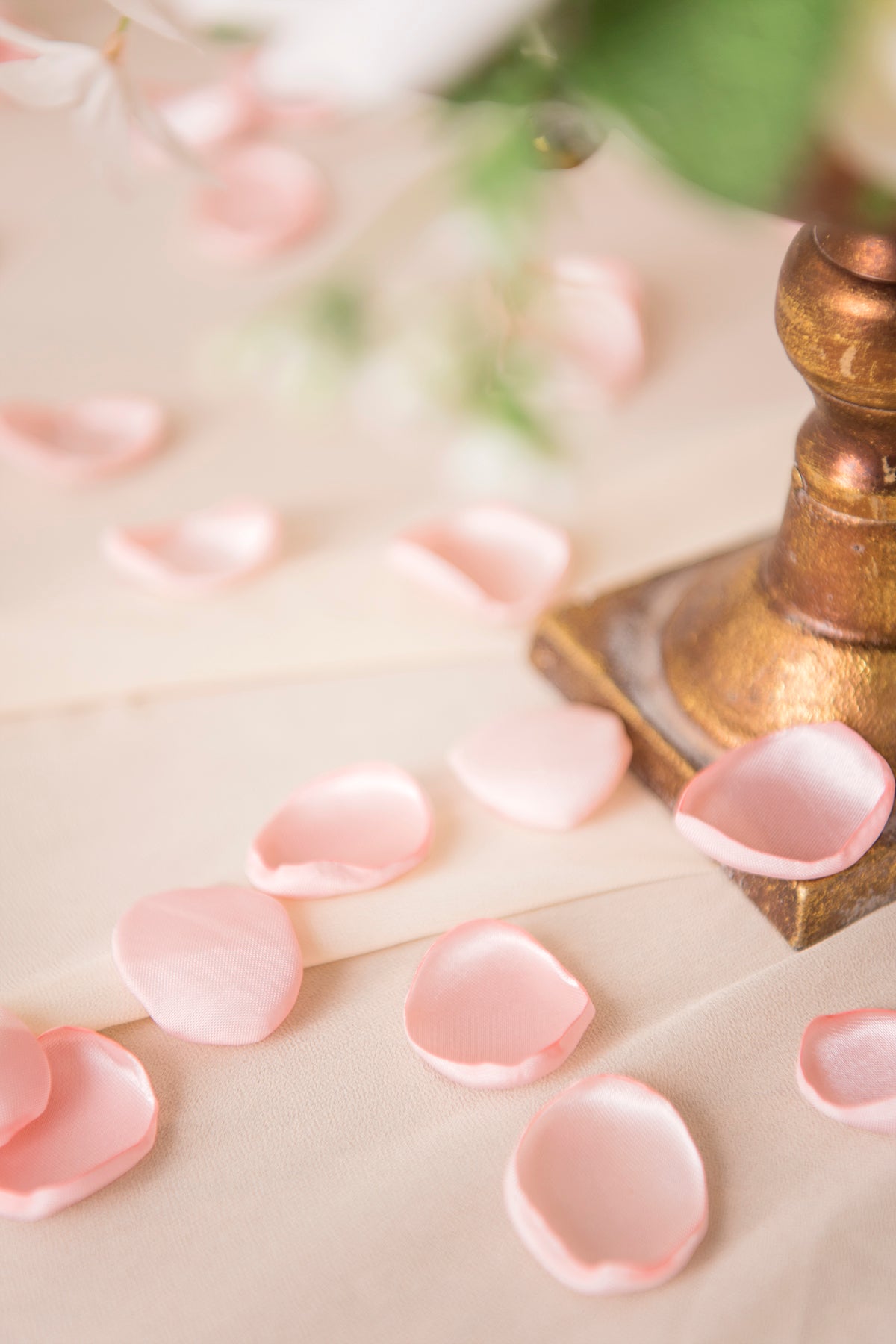 Silk Rose Petals in Blush & Pink